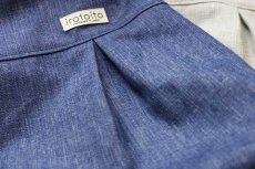画像5: 綿麻ツイルのタックシャツ（紺瑠璃） (5)