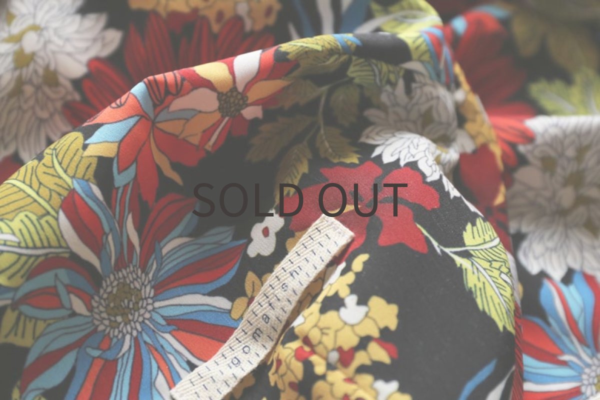 画像4: 花柄デジプリント（ブラック）〜LLサイズまで ノースリーブのみ (4)