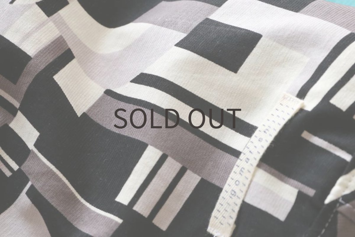 画像6: 接触冷感レトロプリント（トープ×ブラック）〜ネックショート丈まで (6)