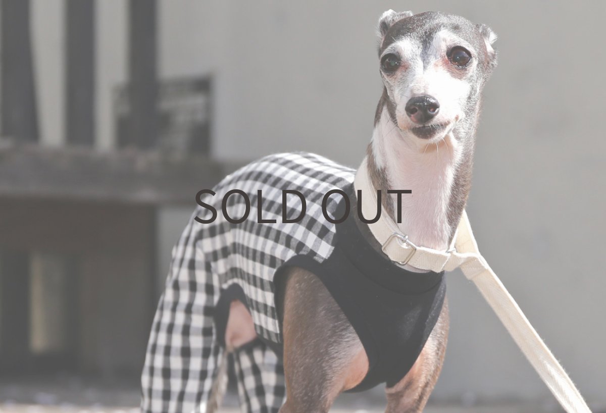 画像2: 綿麻チェックのロンパース(ブラック) (2)